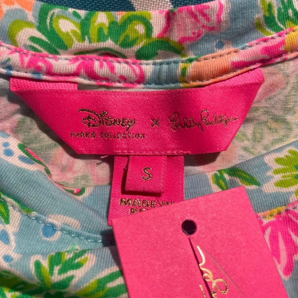 Disney Parks Lilly Pulitzer Mickey Minnie Mouse Finn Logo Long Sleeve T-Shirt - Picture 6 of 6
